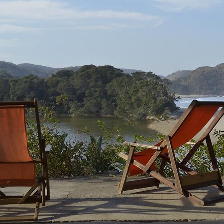 The Lodge On The Beach Port Saint Johnʼs Екстериор снимка